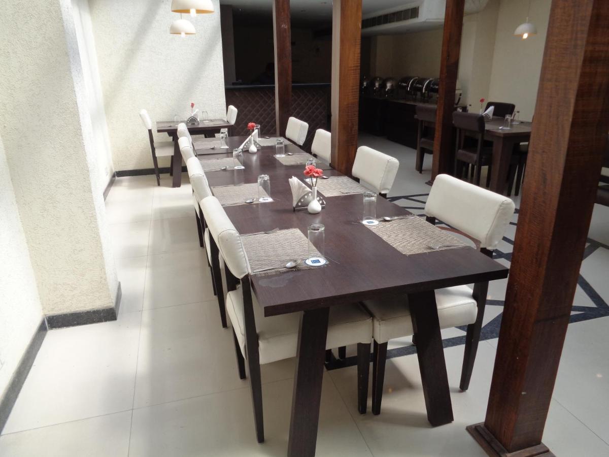 Orbit Hotel - Bagdogra المظهر الخارجي الصورة
